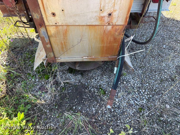 image for item ES1165 Monroe Snow and Ice 00058804 spreader