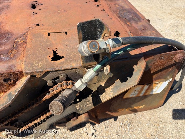 image for item ES1166 2012 Bobcat 72 Sweeper skid steer sweeper