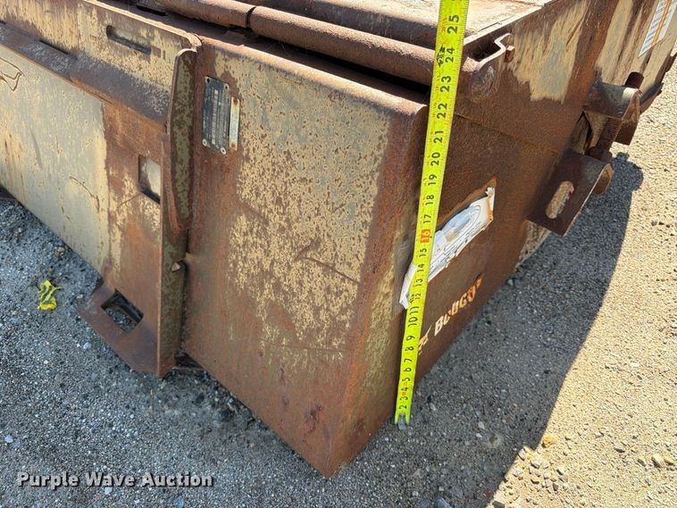 image for item ES1166 2012 Bobcat 72 Sweeper skid steer sweeper