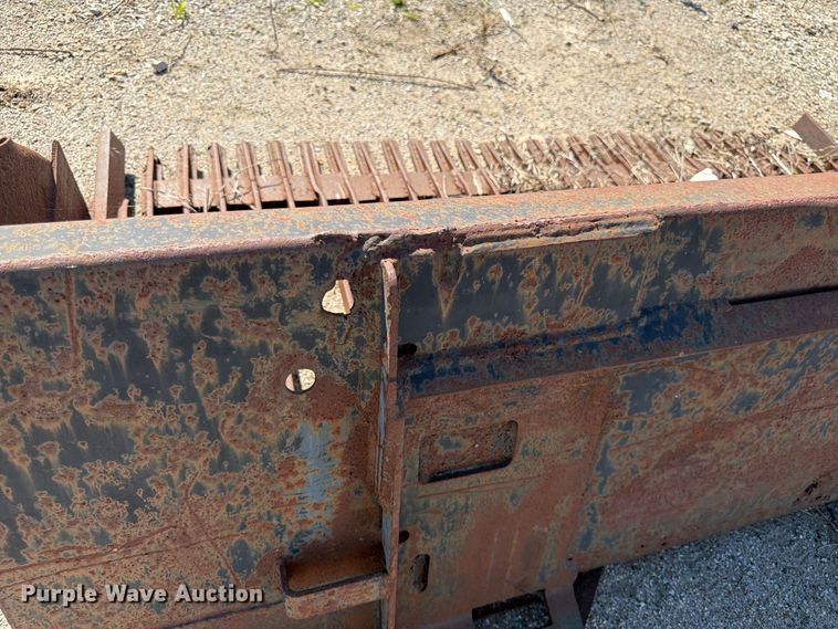 image for item ES1167 Skid steer rock bucket