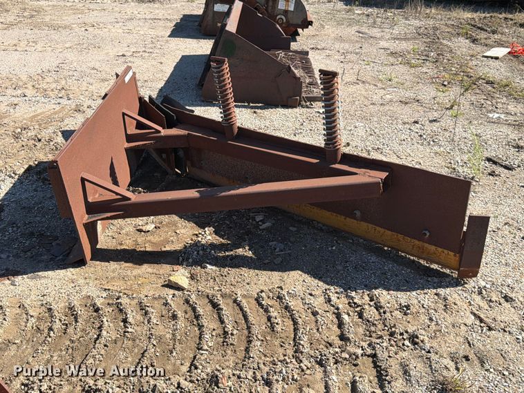 image for item ES1168 Skid steer blade