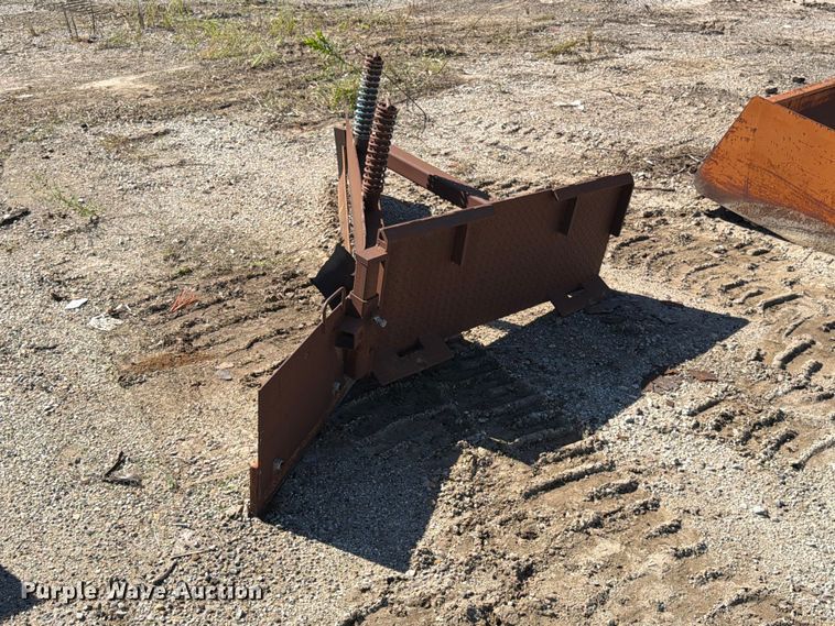 image for item ES1168 Skid steer blade