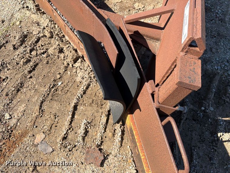 image for item ES1168 Skid steer blade