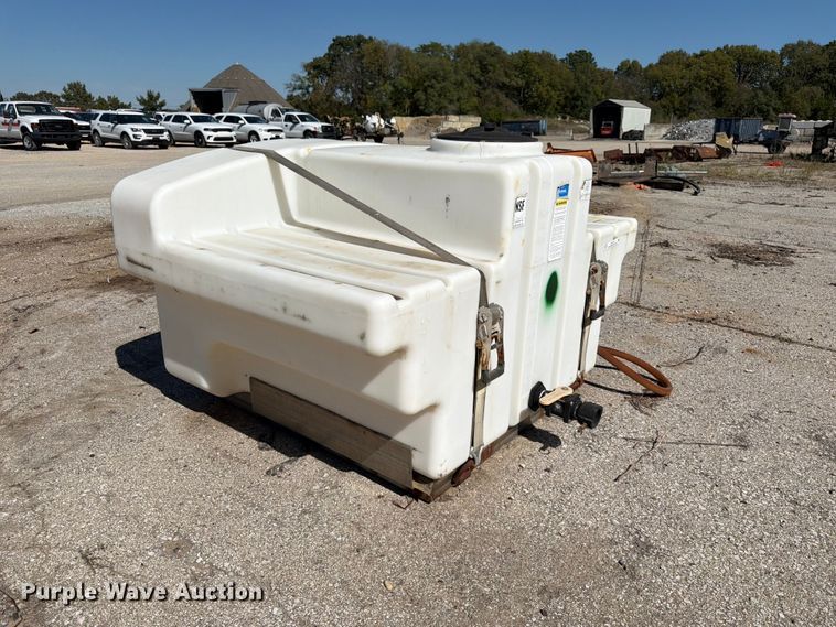 image for item ES1170 2020 Ace Roto-Mold tank