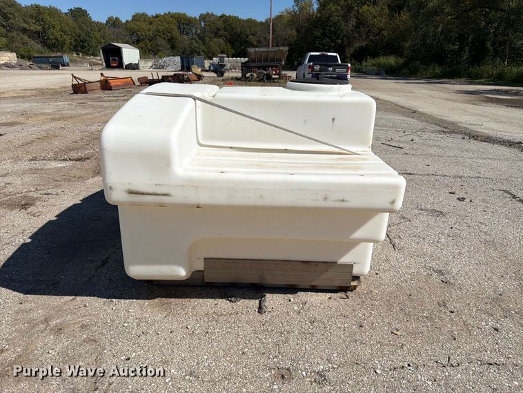image for item ES1170 2020 Ace Roto-Mold tank
