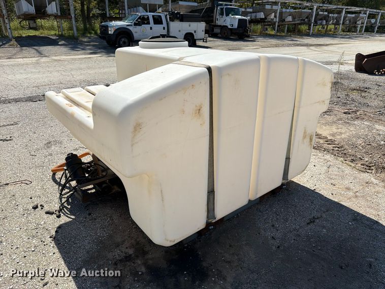 image for item ES1170 2020 Ace Roto-Mold tank