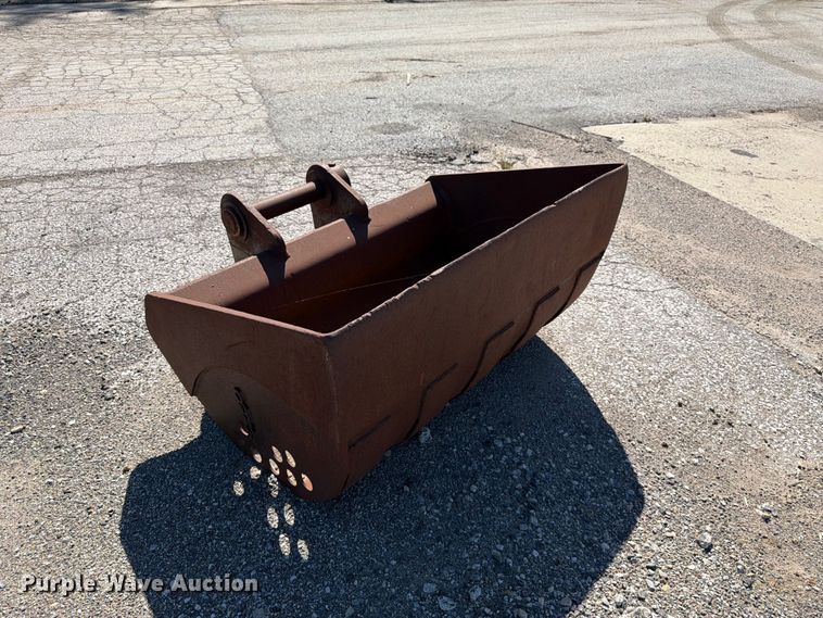image for item ES1171 ESCO excavator bucket