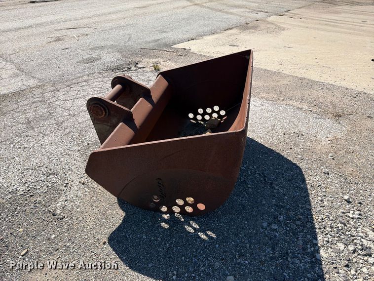 image for item ES1171 ESCO excavator bucket