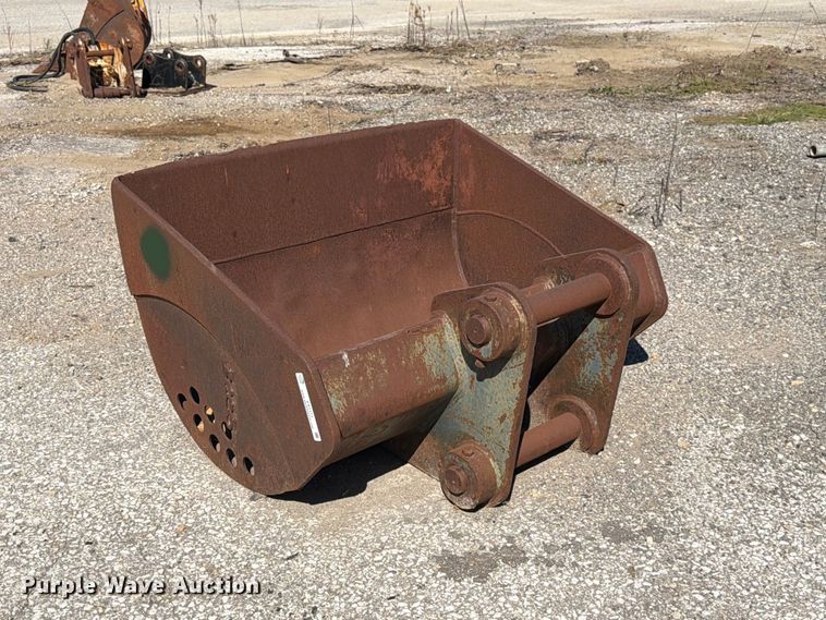 image for item ES1171 ESCO excavator bucket