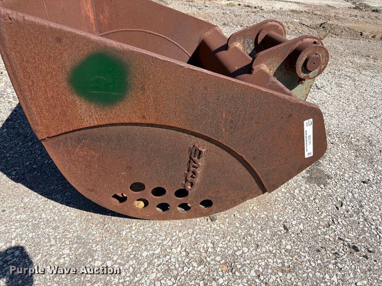 image for item ES1171 ESCO excavator bucket