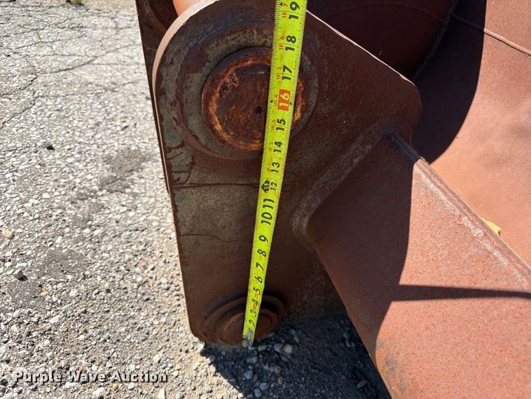 image for item ES1171 ESCO excavator bucket