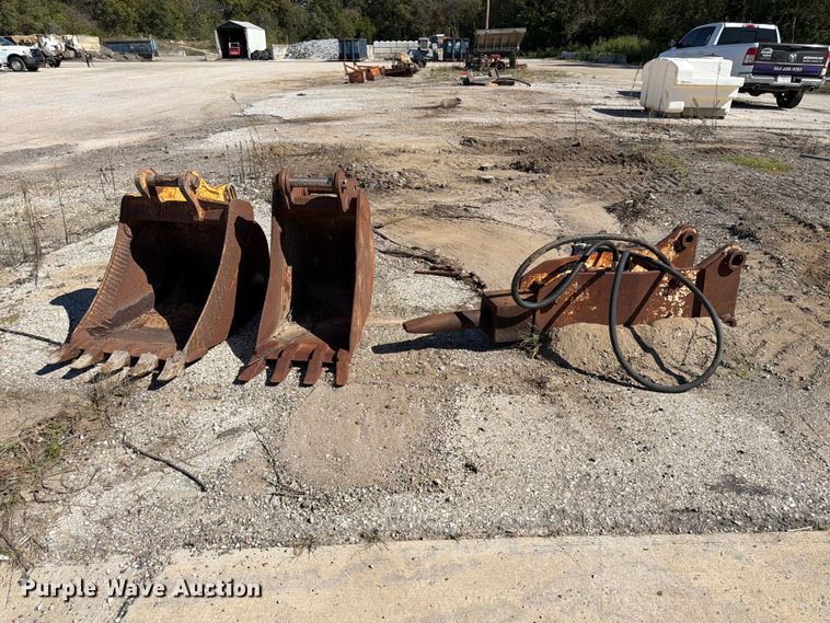 image for item ES1172 (4) excavator attachments