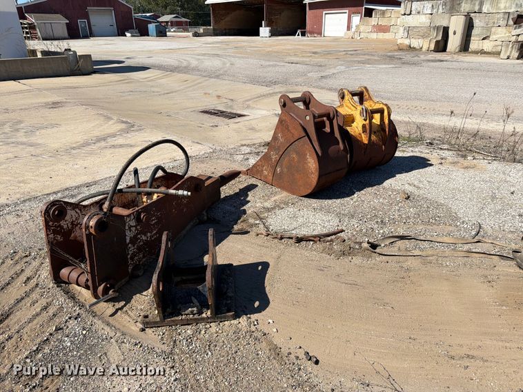 image for item ES1172 (4) excavator attachments