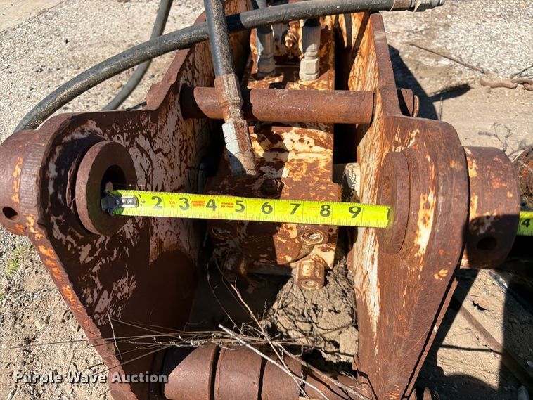 image for item ES1172 (4) excavator attachments