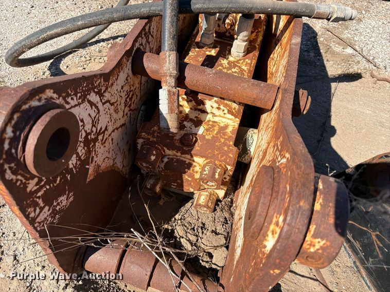 image for item ES1172 (4) excavator attachments
