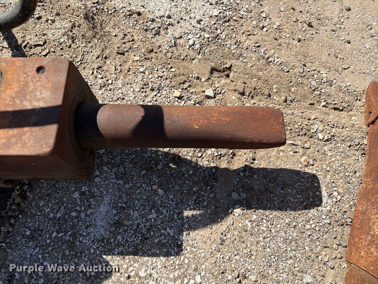 image for item ES1172 (4) excavator attachments