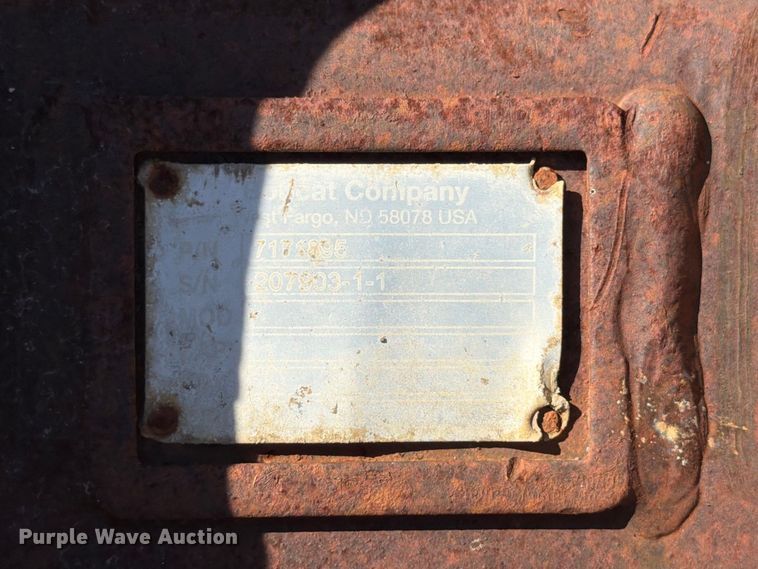 image for item ES1172 (4) excavator attachments