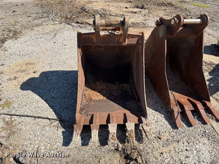 image for item ES1172 (4) excavator attachments