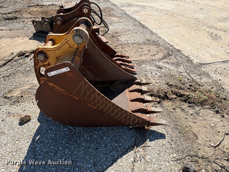 image for item ES1172 (4) excavator attachments