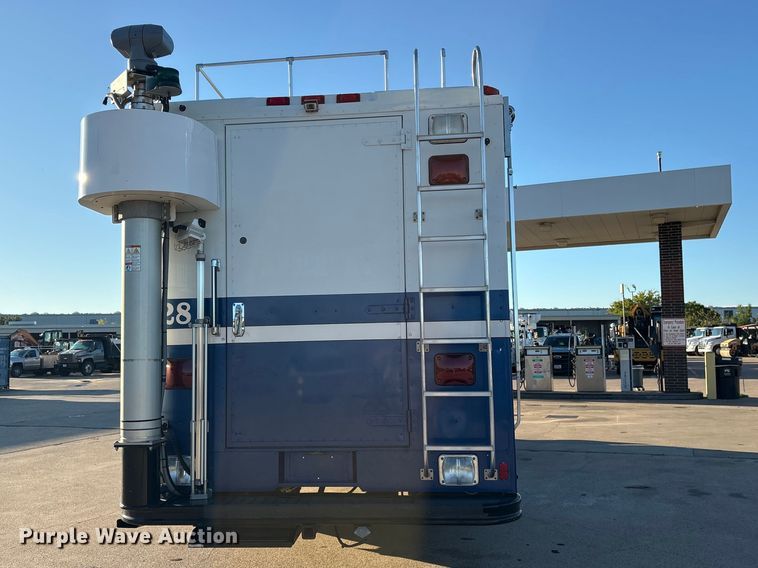 image for item ES8117 1990 Chevrolet Forward Control mobile command center