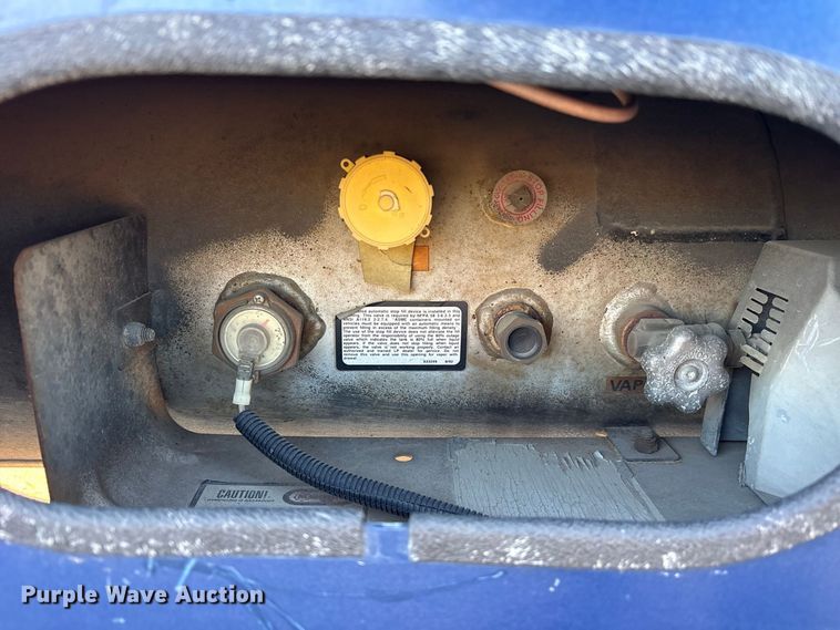 image for item ES8117 1990 Chevrolet Forward Control mobile command center