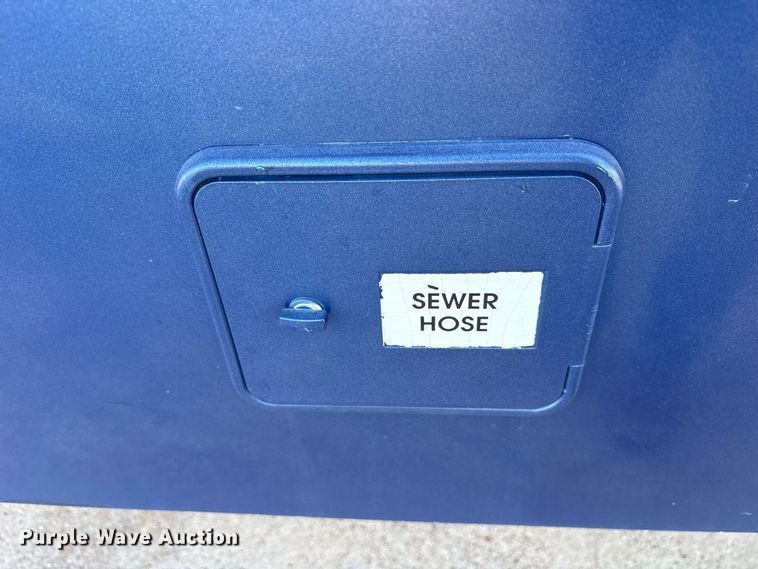image for item ES8117 1990 Chevrolet Forward Control mobile command center