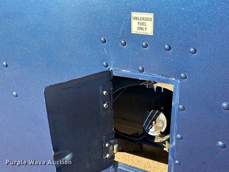 image for item ES8117 1990 Chevrolet Forward Control mobile command center