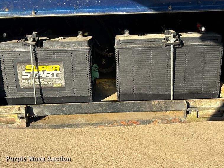image for item ES8117 1990 Chevrolet Forward Control mobile command center