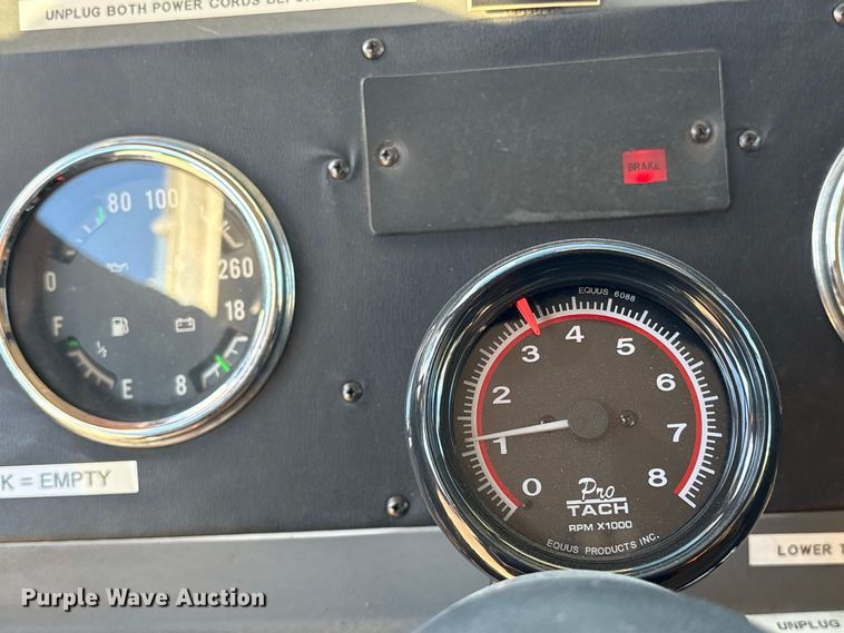 image for item ES8117 1990 Chevrolet Forward Control mobile command center