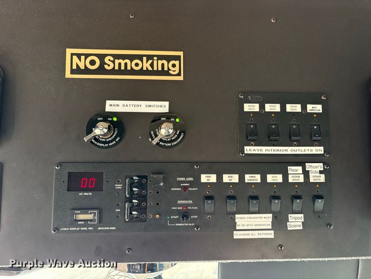 image for item ES8117 1990 Chevrolet Forward Control mobile command center
