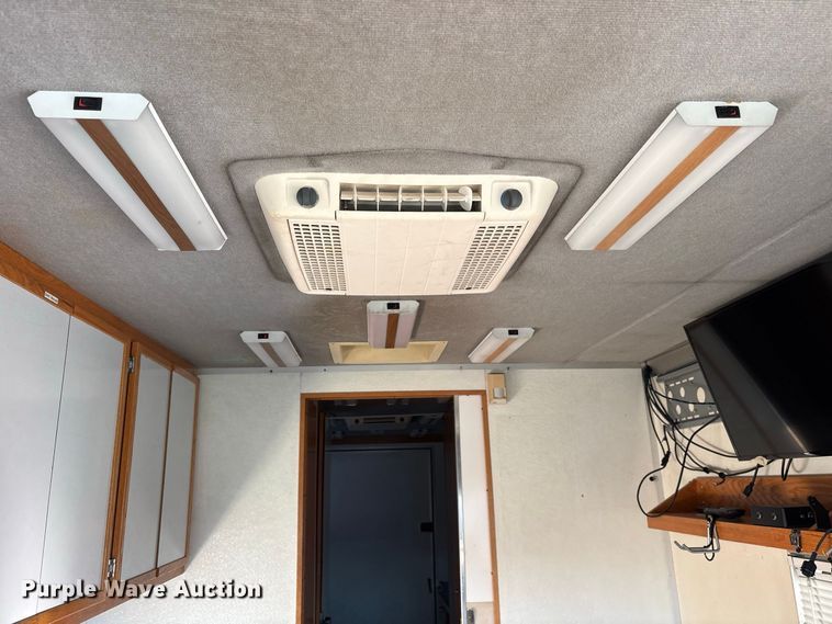 image for item ES8117 1990 Chevrolet Forward Control mobile command center