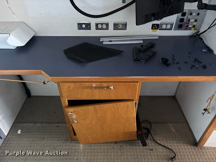 image for item ES8117 1990 Chevrolet Forward Control mobile command center