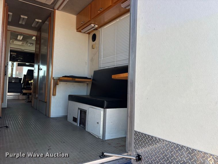 image for item ES8117 1990 Chevrolet Forward Control mobile command center