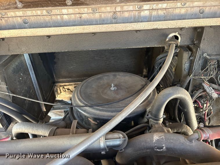 image for item ES8117 1990 Chevrolet Forward Control mobile command center