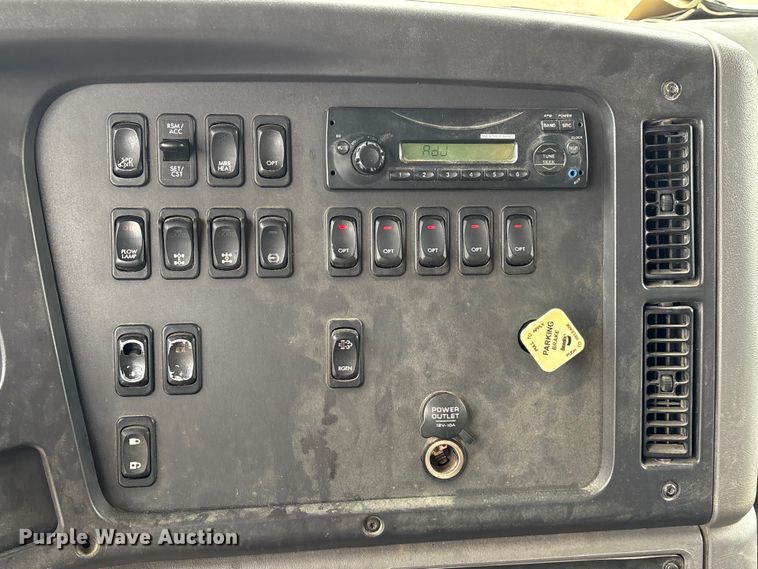image for item EU0624 2012 Freightliner M2 dump truck