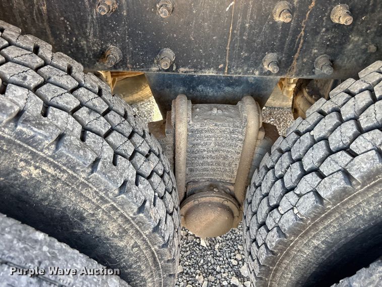 image for item EU5730 2002 Mack CH dump truck