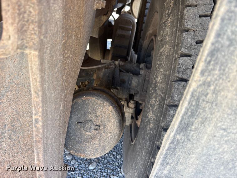 image for item EU5730 2002 Mack CH dump truck