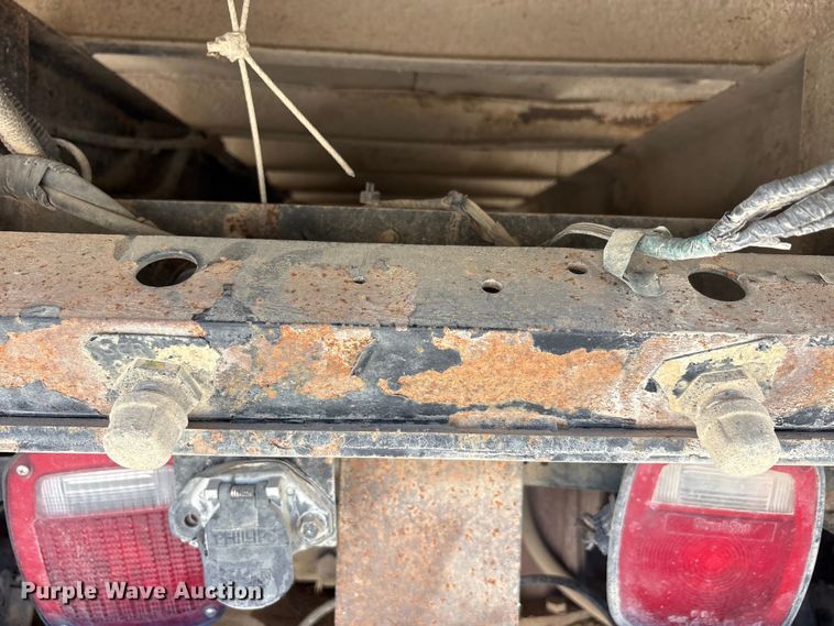 image for item EU5730 2002 Mack CH dump truck