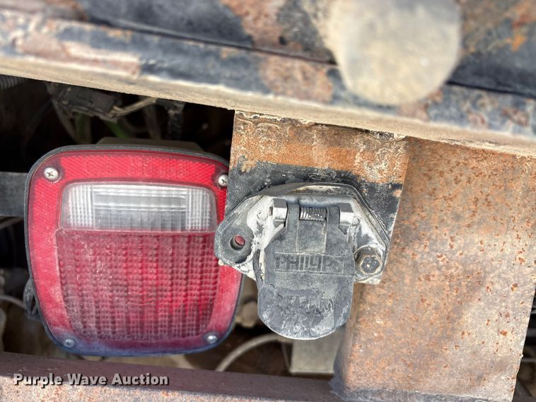 image for item EU5730 2002 Mack CH dump truck