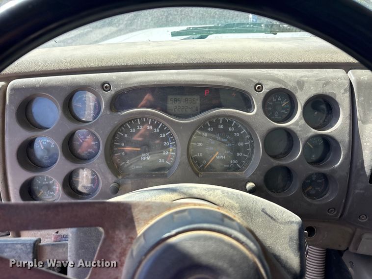 image for item EU5730 2002 Mack CH dump truck