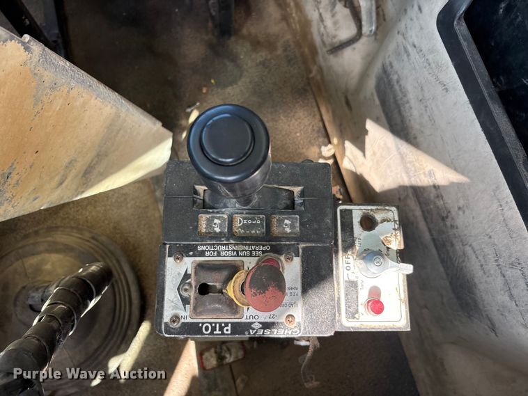 image for item EU5730 2002 Mack CH dump truck