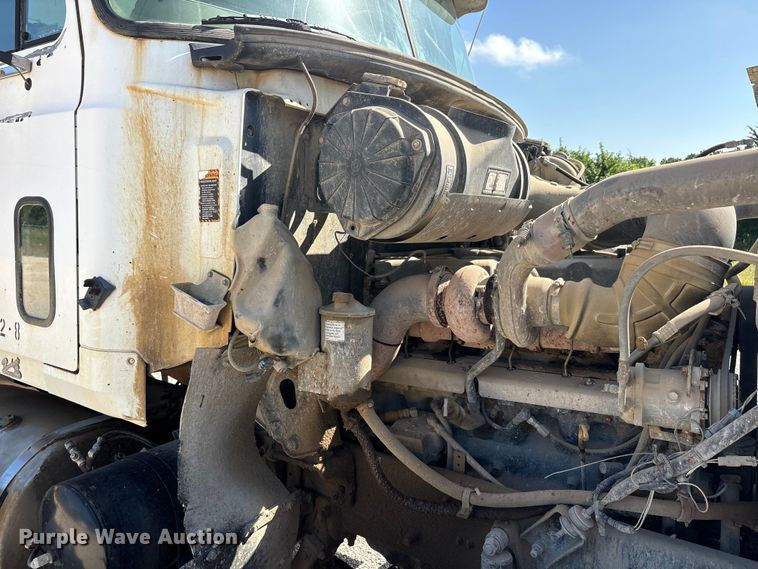 image for item EU5730 2002 Mack CH dump truck