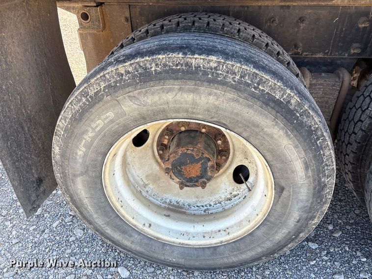 image for item EU5730 2002 Mack CH dump truck