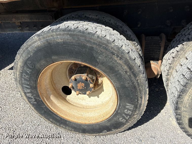 image for item EU5730 2002 Mack CH dump truck