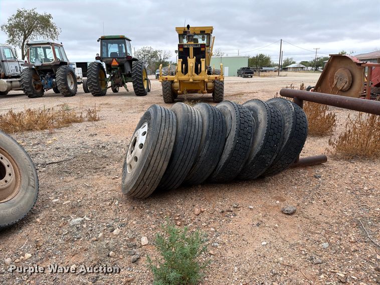 image for item EU5908 (10) tires and wheels