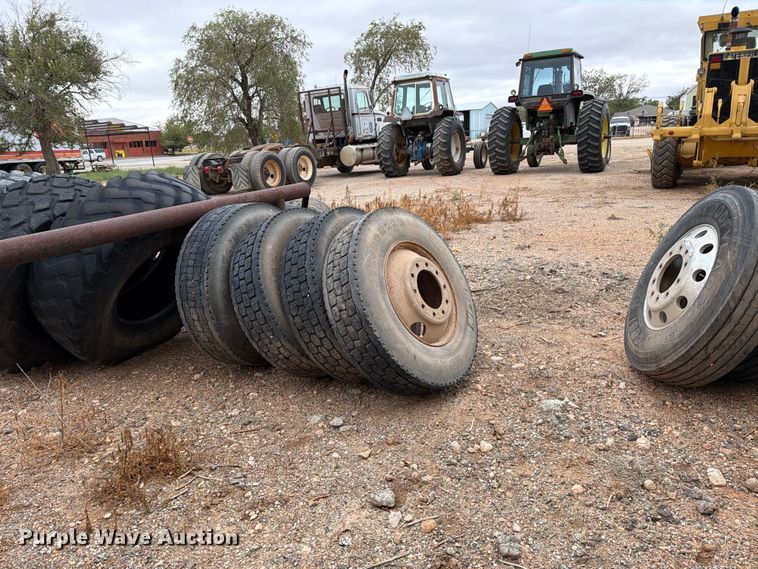 image for item EU5908 (10) tires and wheels