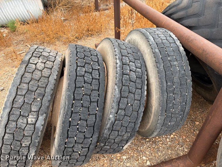 image for item EU5908 (10) tires and wheels