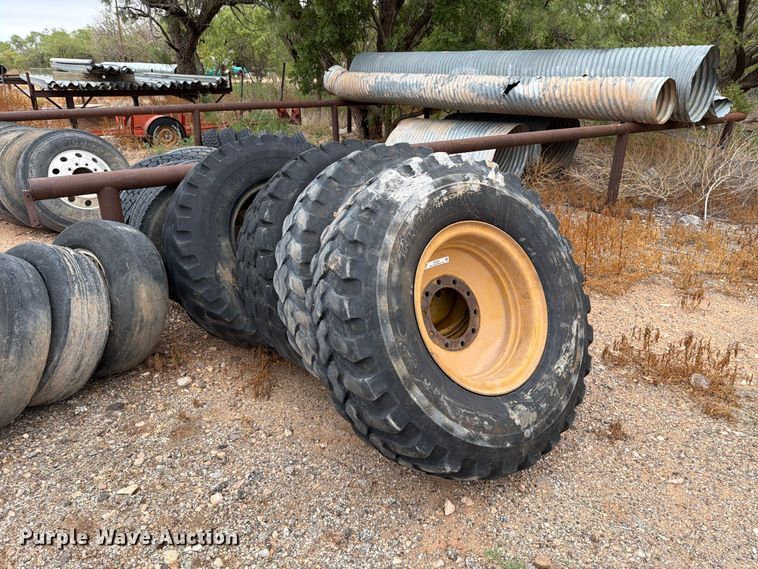 image for item EU5910 (4) motor grader tires and wheels