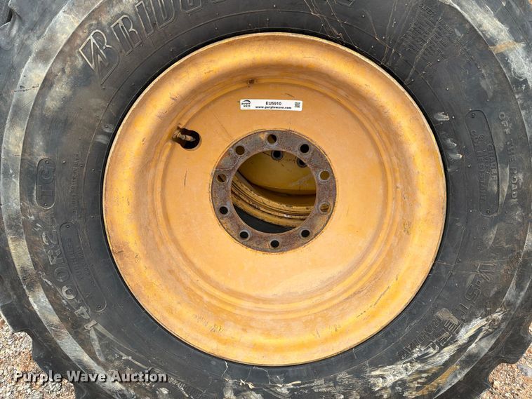 image for item EU5910 (4) motor grader tires and wheels