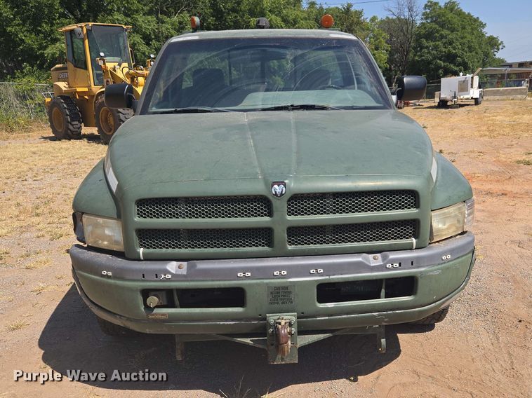 image for item EW8600 1997 Dodge Ram 2500 flatbed pickup truck